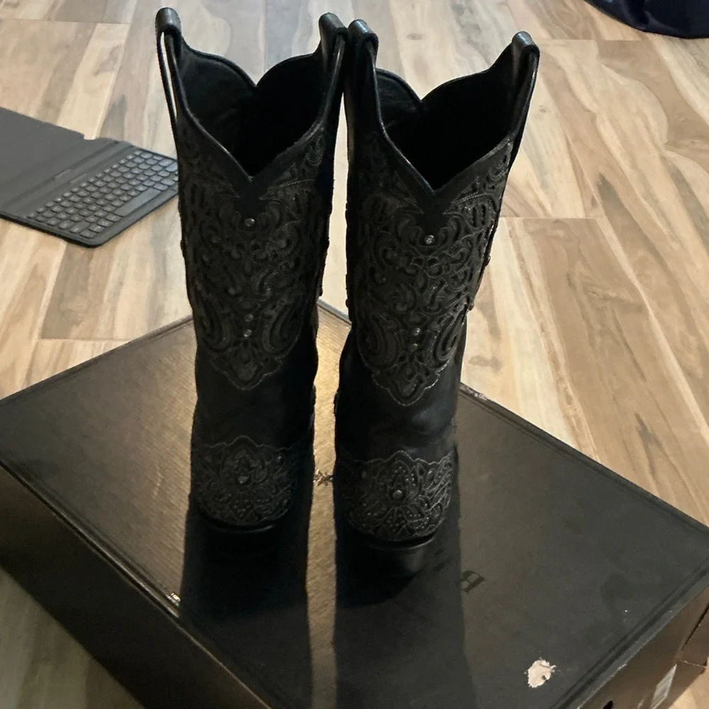 Black Star Cowboy Boots - Picture 3 of 5